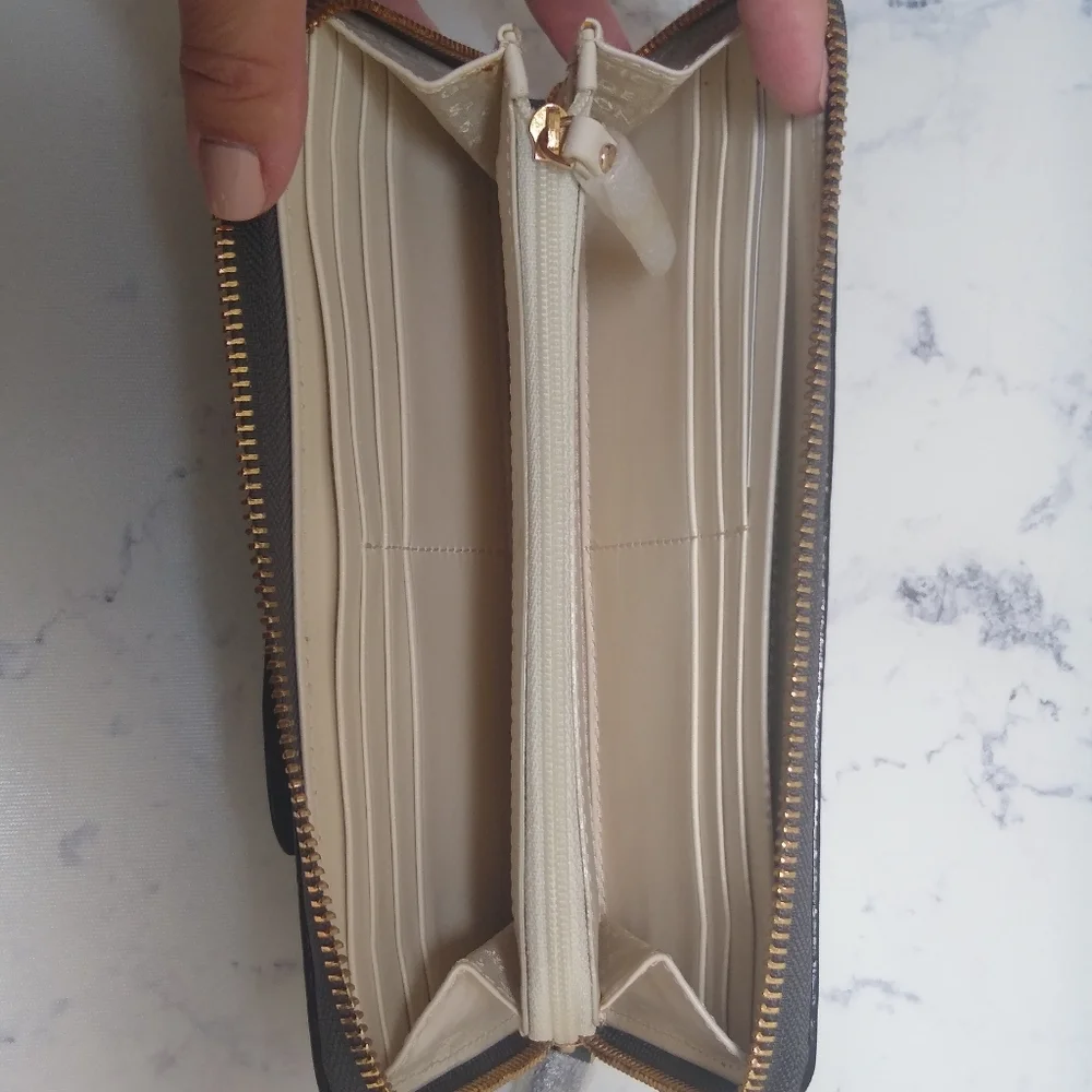 Kate Spade Beacon Court Lacey Wallet in Shadowgrey - Picture 4 of 8